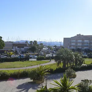 https://studio-hyeres.aixenprovencehotels.org